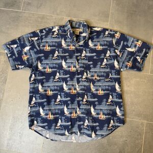 Munsingwear Button Up Shirt Hawaiian Nautical Sailboats Men's Size Large Blue